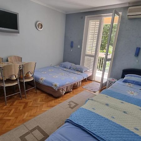 Apartment Savina Херцег-Нови Экстерьер фото