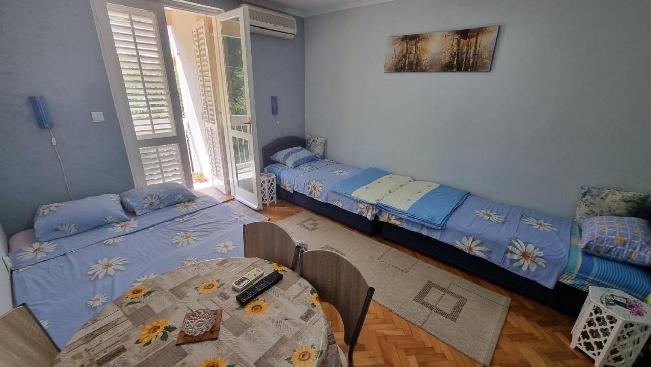 Apartment Savina Херцег-Нови Экстерьер фото